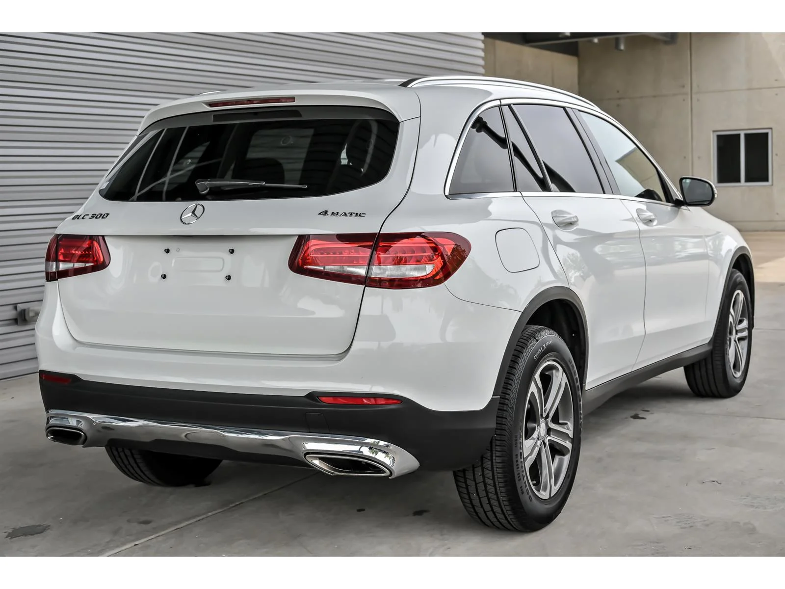 Used 2016 White Mercedes-Benz GLC 300 4MATIC® image 8