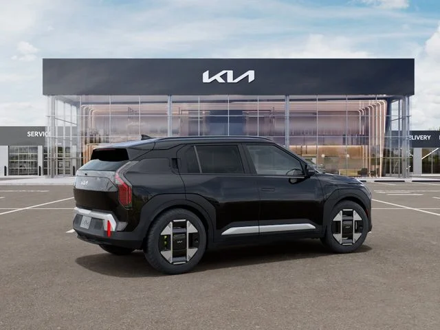 New 2027 Black Kia Wind image 7