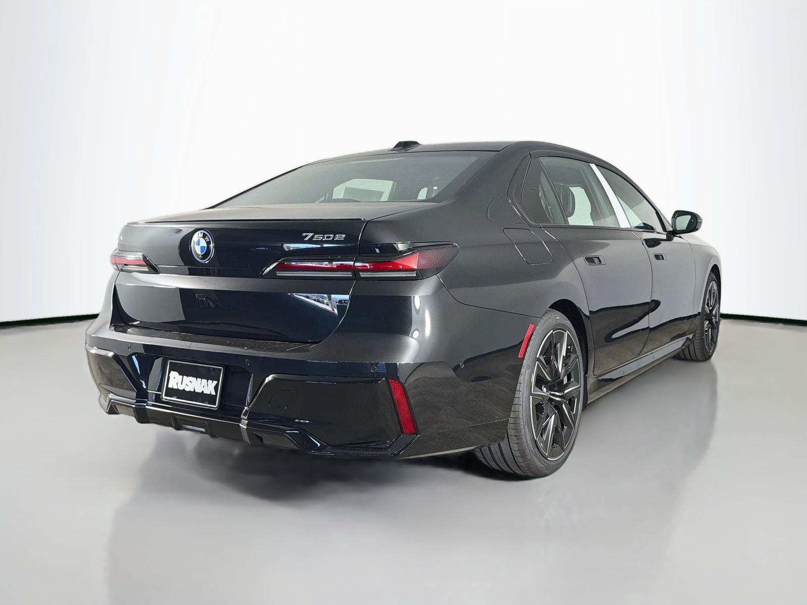 New 2026 Black Sapphire Metallic BMW 750e xDrive image 7