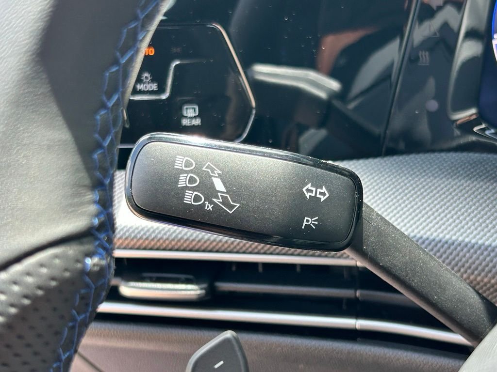 New 2026 Blue Volkswagen 2.0T image 22
