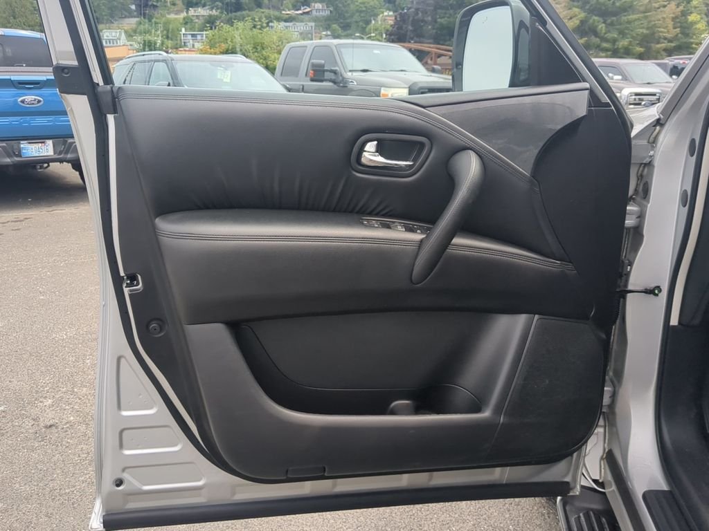 2022 Nissan Armada SV - Photo 13