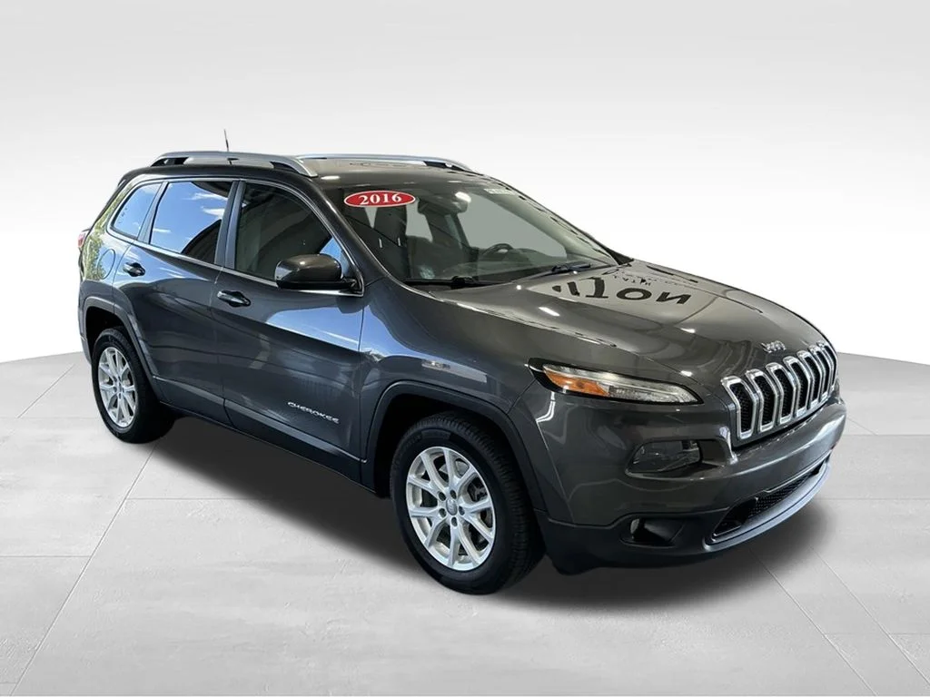2016 Jeep Cherokee Latitude's photo