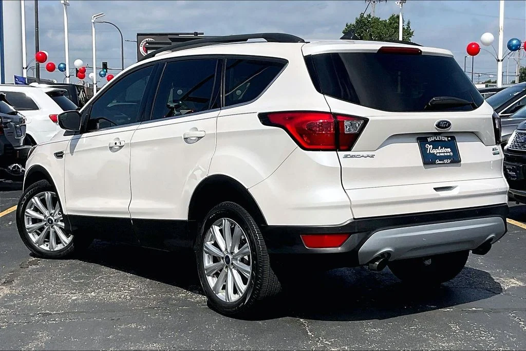 Certified Used 2019 White Platinum Clearcoat Metallic Ford SEL image 10