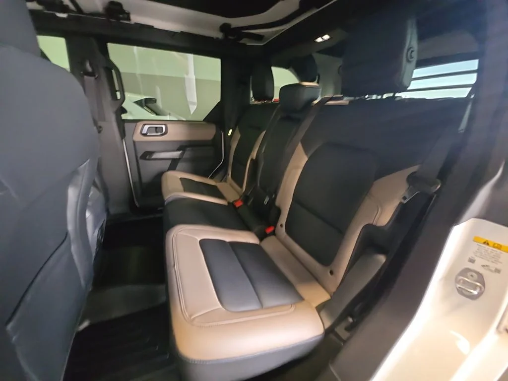 Used 2024 White Ford Wildtrak image 22