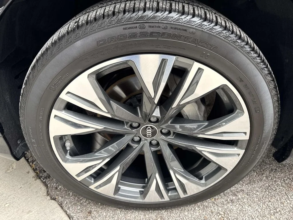 Used 2025  Audi  image 11