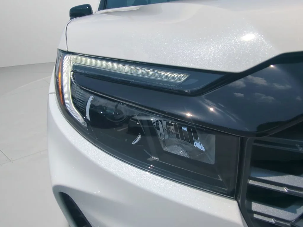 New 2026 Platinum White Pearl Honda TrailSport image 27