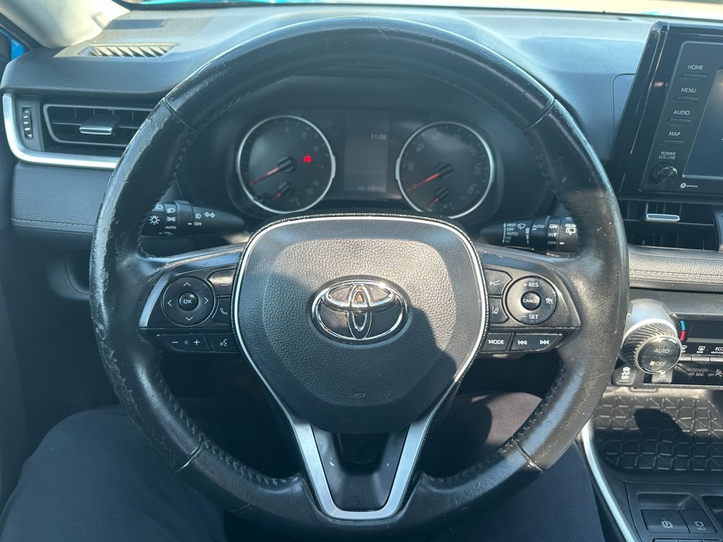 Used 2021 Blue Toyota XLE Premium image 19