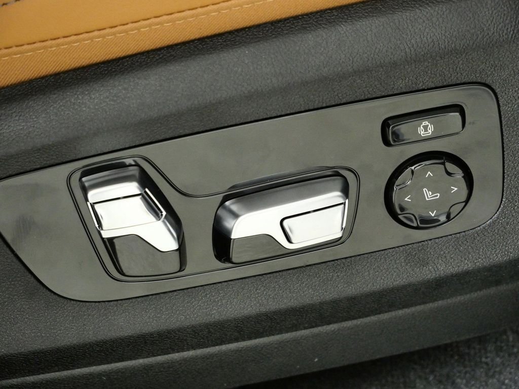 Used 2026 Brooklyn Grey Metallic BMW xDrive50e image 23