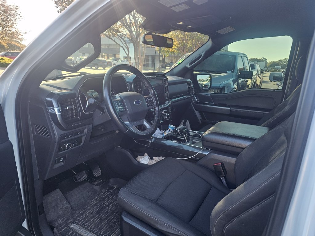 Used 2022 White Ford XLT image 6