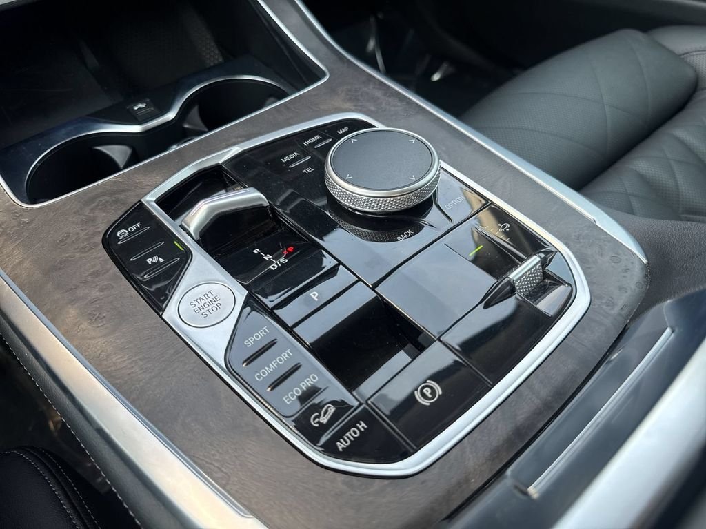 Certified Used 2025 Black Sapphire Metallic BMW xDrive40i image 14