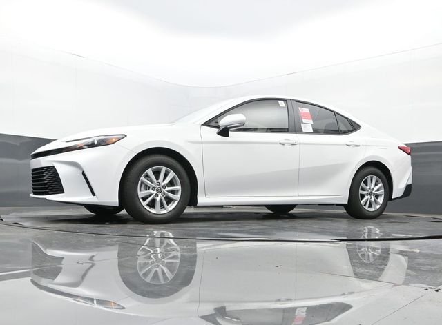 New 2026 Ice Cap Toyota LE image 25