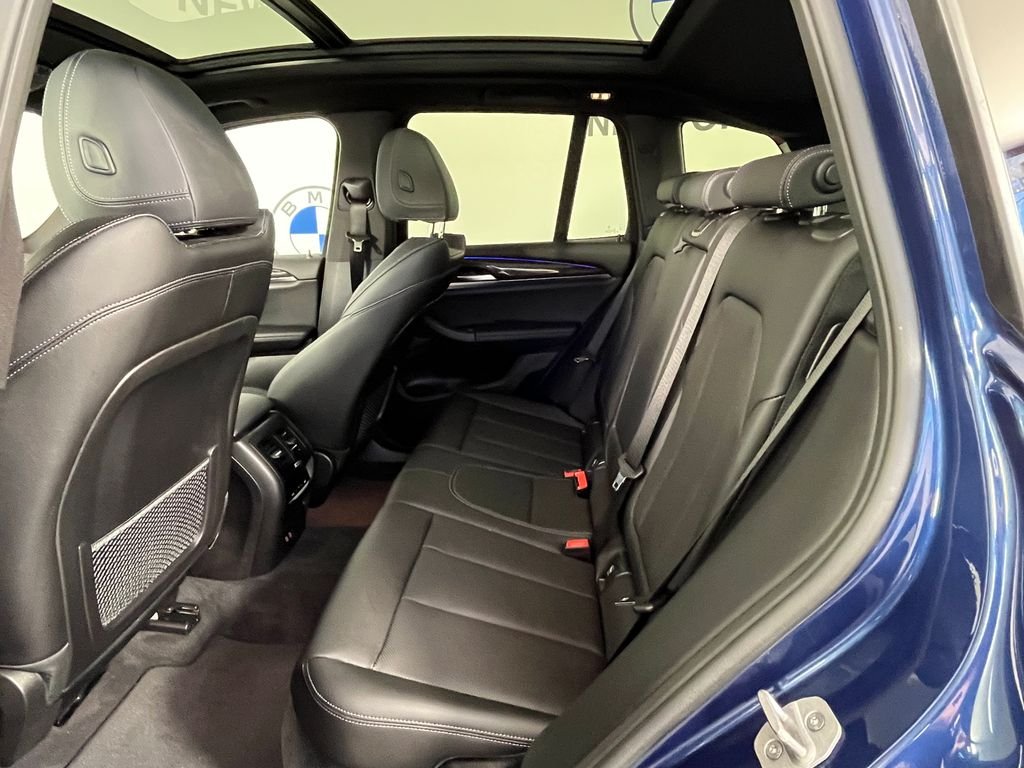 Used 2024 Blue BMW xDrive30i image 21
