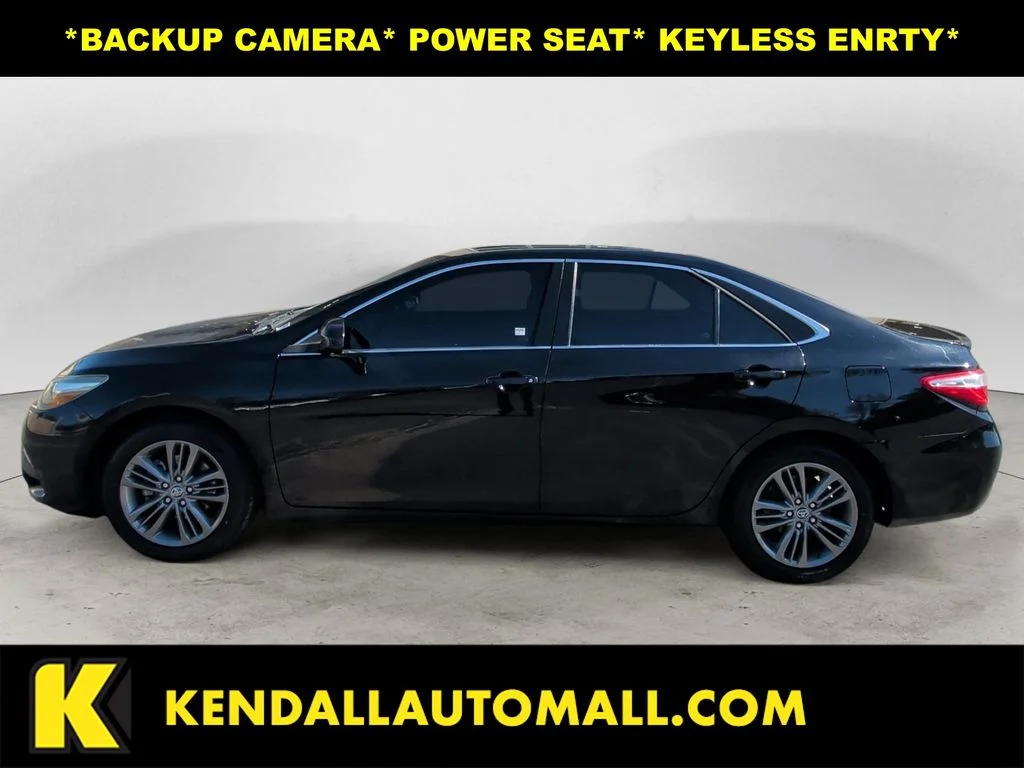 Used 2015 Black Toyota SE image 1