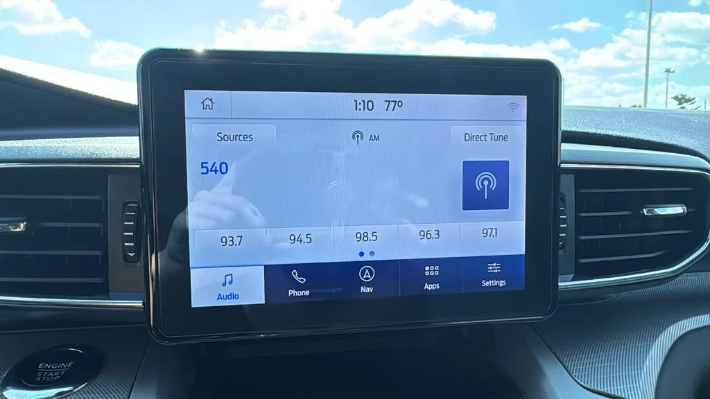Used 2022 Red Ford XLT image 22