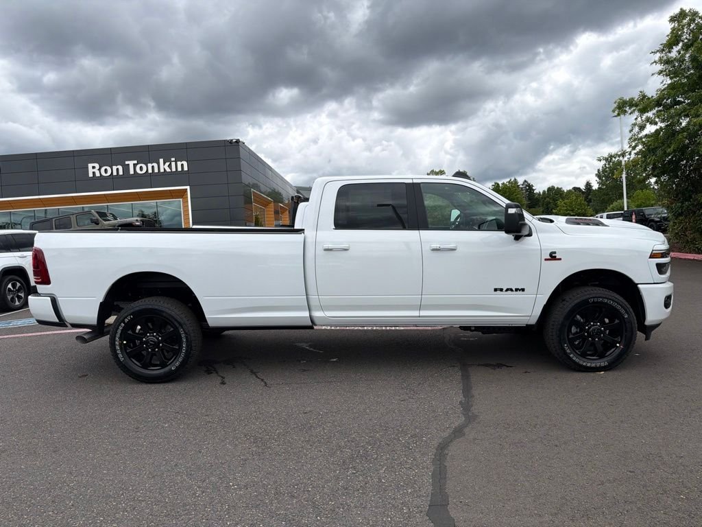 New 2026 Bright White Clear-Coat Exterior Paint RAM Laramie image 8