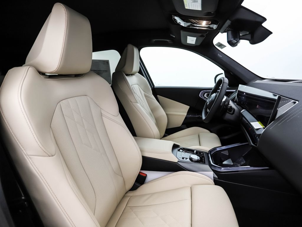 New 2026 White Metallic BMW 30 xDrive image 31