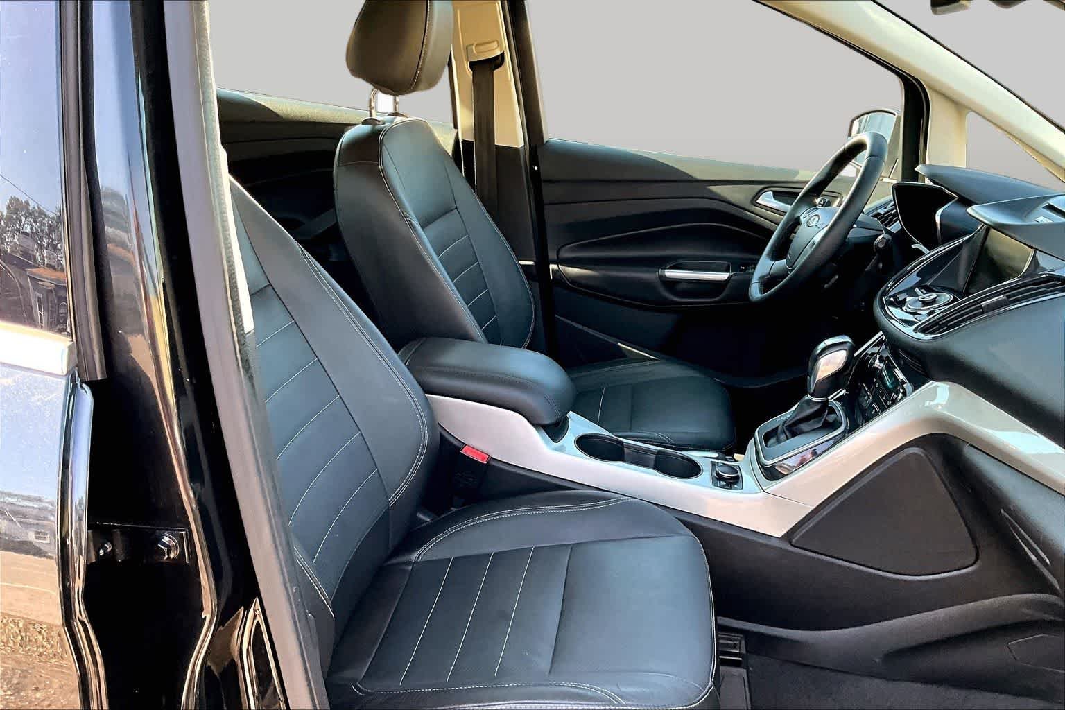 Used 2014 Tuxedo Black Metallic Ford SEL image 9