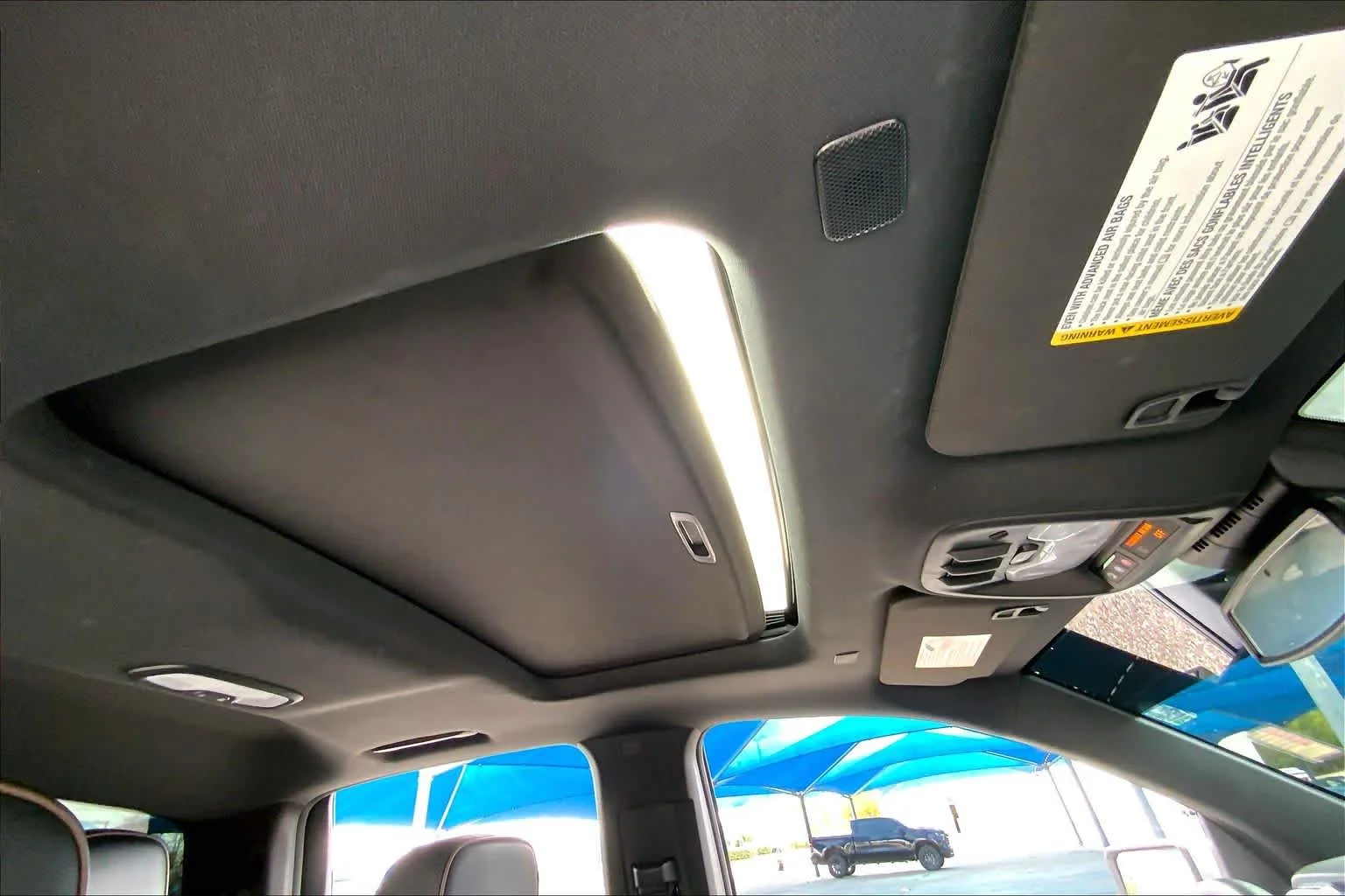 Used 2024 Sterling Metallic GMC 4WD Denali image 14