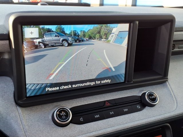 Used 2022 Silver Metallic Ford XLT image 27