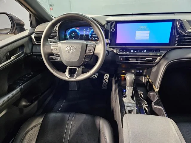 Certified Used 2025 PRECIOUS METAL Toyota  image 9