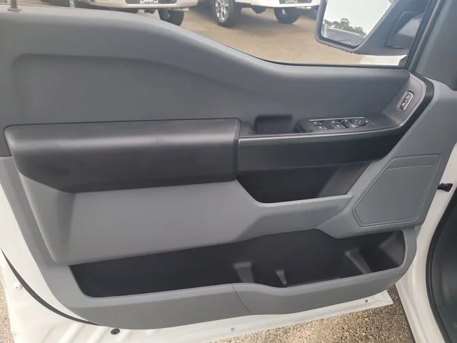 New 2026 Oxford White Ford XL image 16