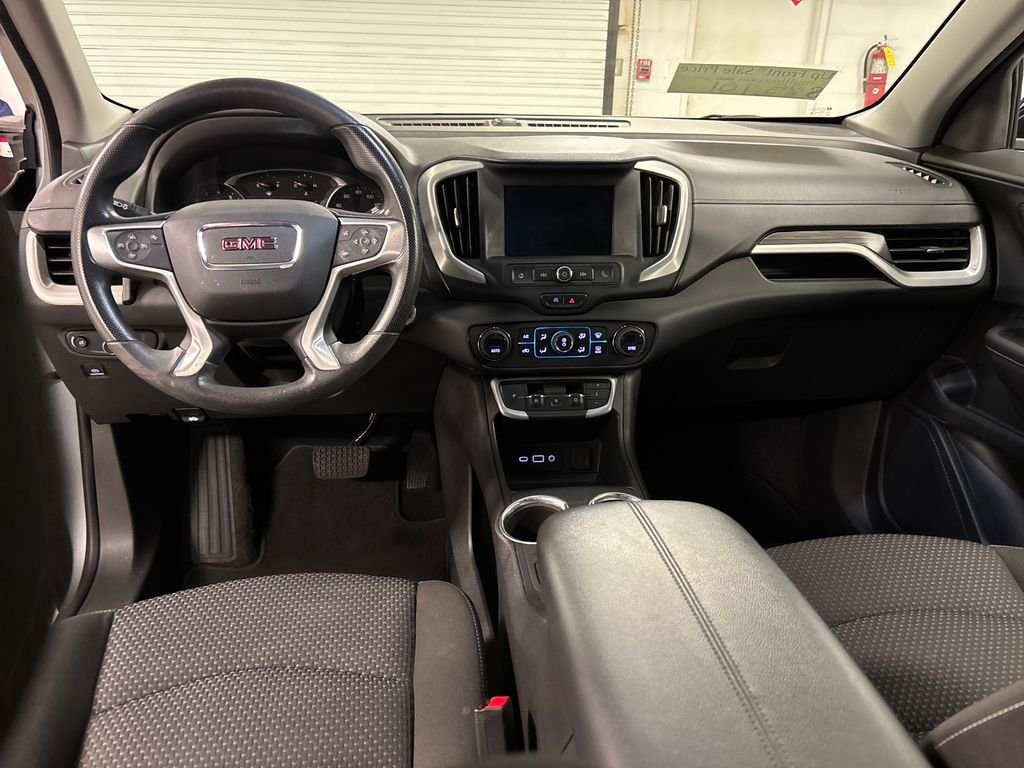 Used 2023 Silver GMC SLE image 29