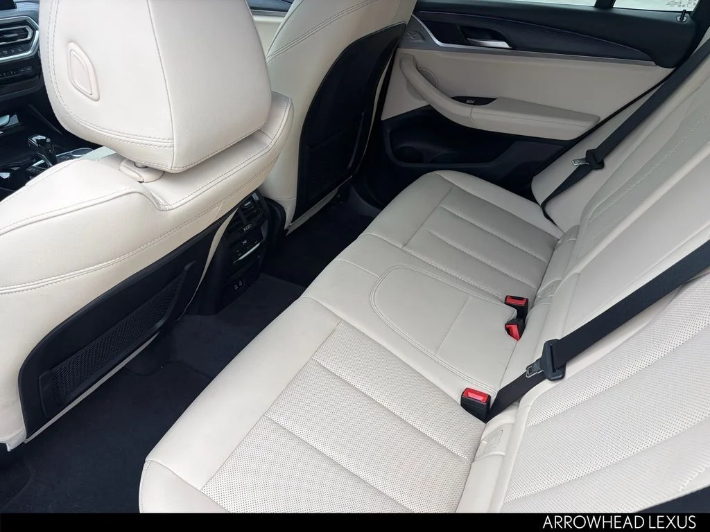 Used 2024 White BMW xDrive30i image 28