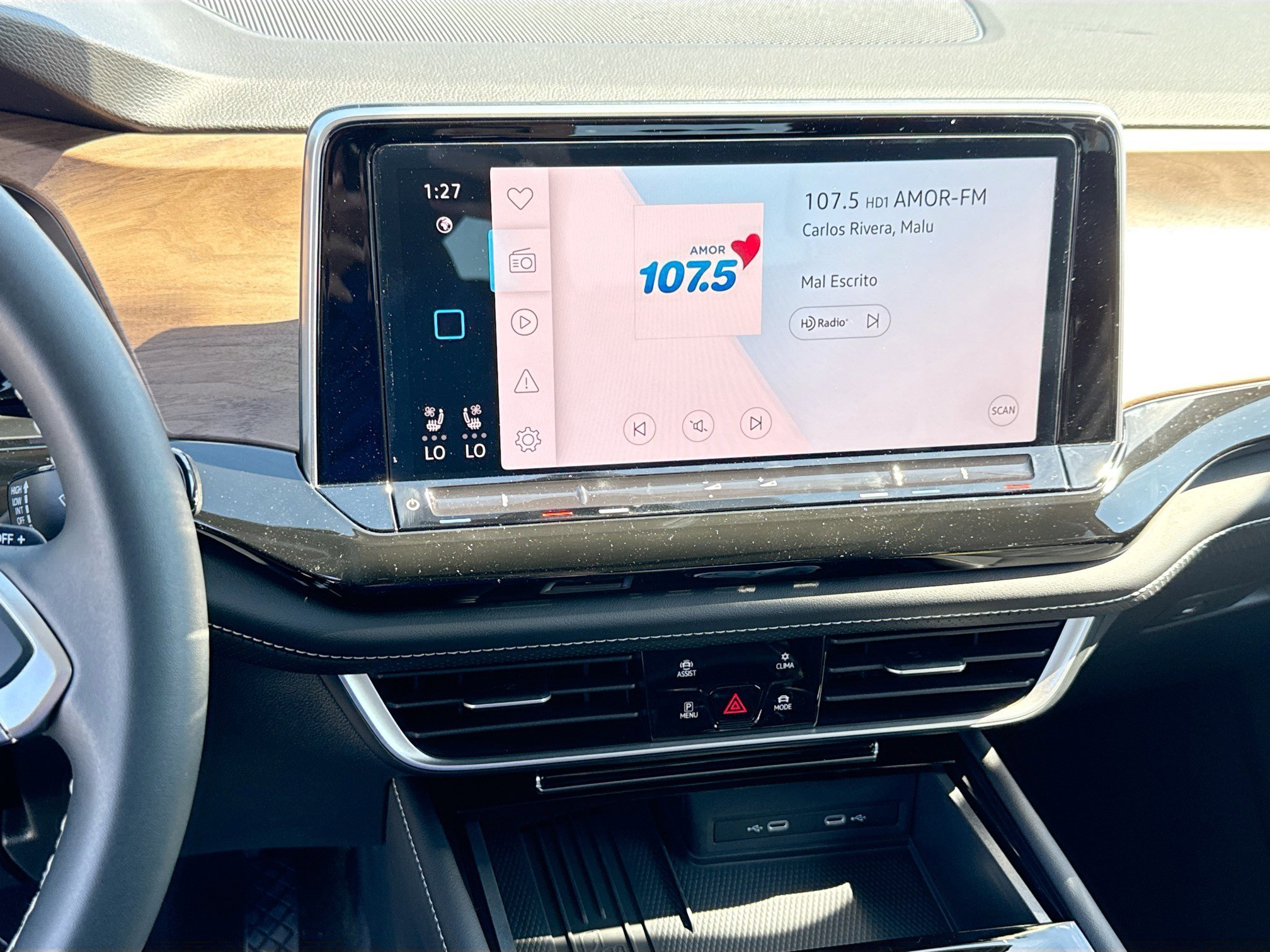 2026 Volkswagen Atlas SE w/Tech - Photo 12