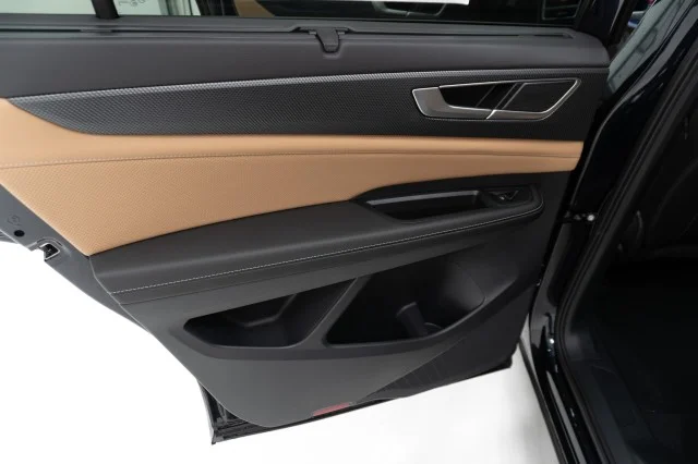 New 2026 Deep Black Pearl Volkswagen 2.0T SEL R-Line Black image 18