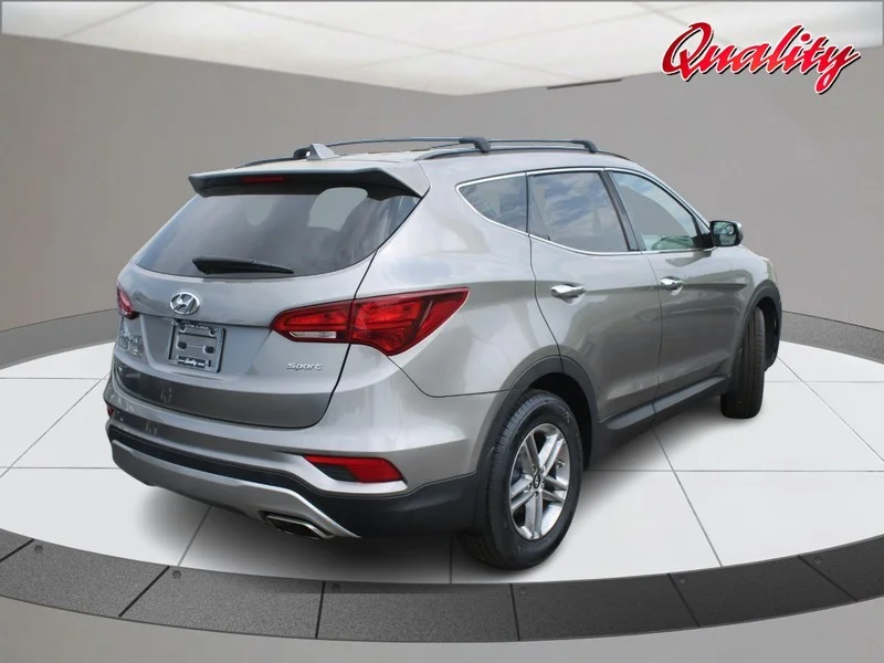 Used 2018 Mineral Gray Hyundai 2.4L image 3