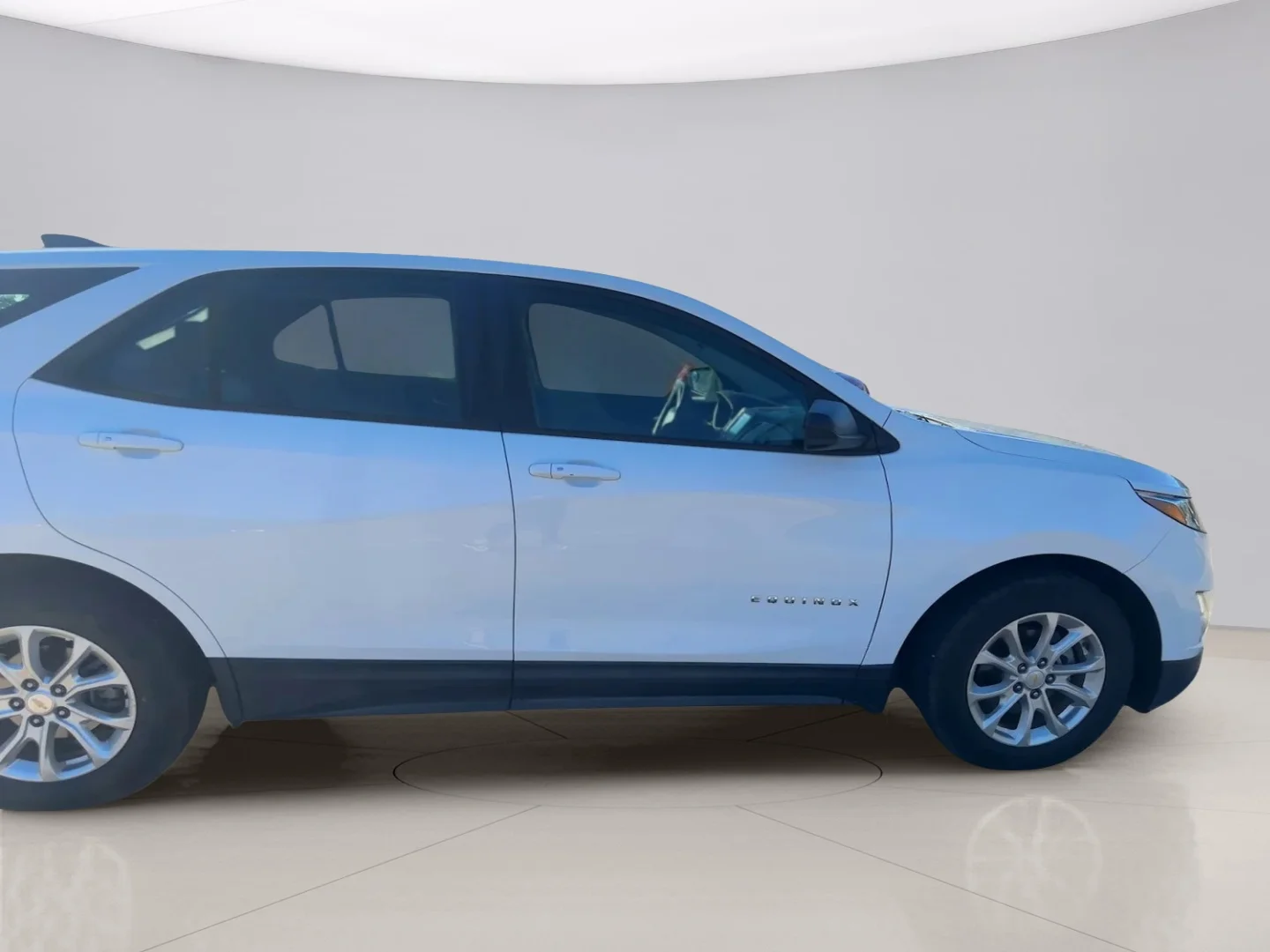 Used 2018 White Chevrolet LS image 6