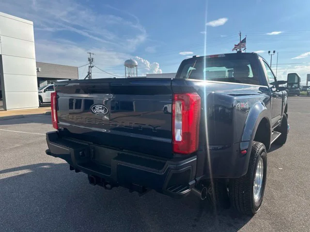 New 2027 Neptune Blue Ford F-350® XL image 17