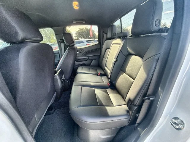 Used 2025 Summit White GMC Elevation image 24