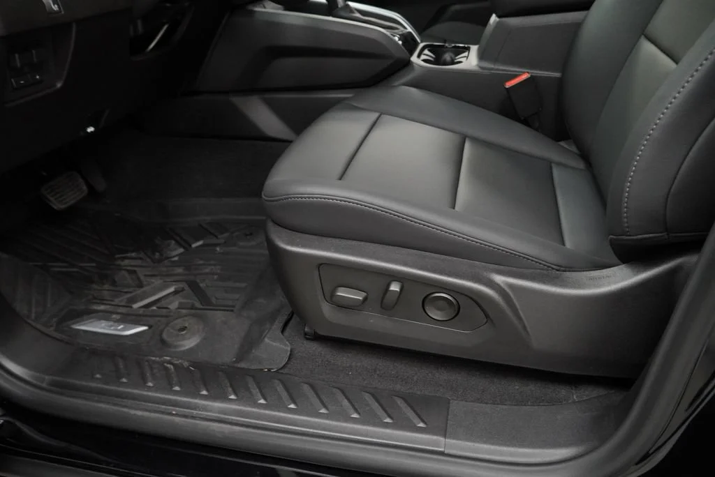 New 2026 Black Chevrolet LT image 23
