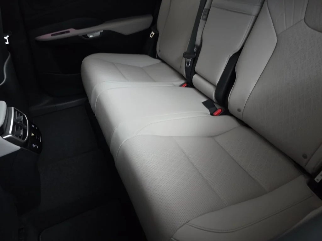 New 2026 Iridium Lexus PREMIUM PLUS image 12