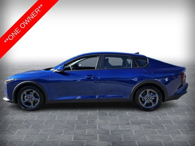 Used 2025 Blue Kia LXS image 4
