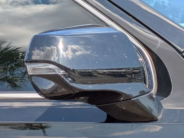 Used 2021 Onyx Black GMC Denali image 13