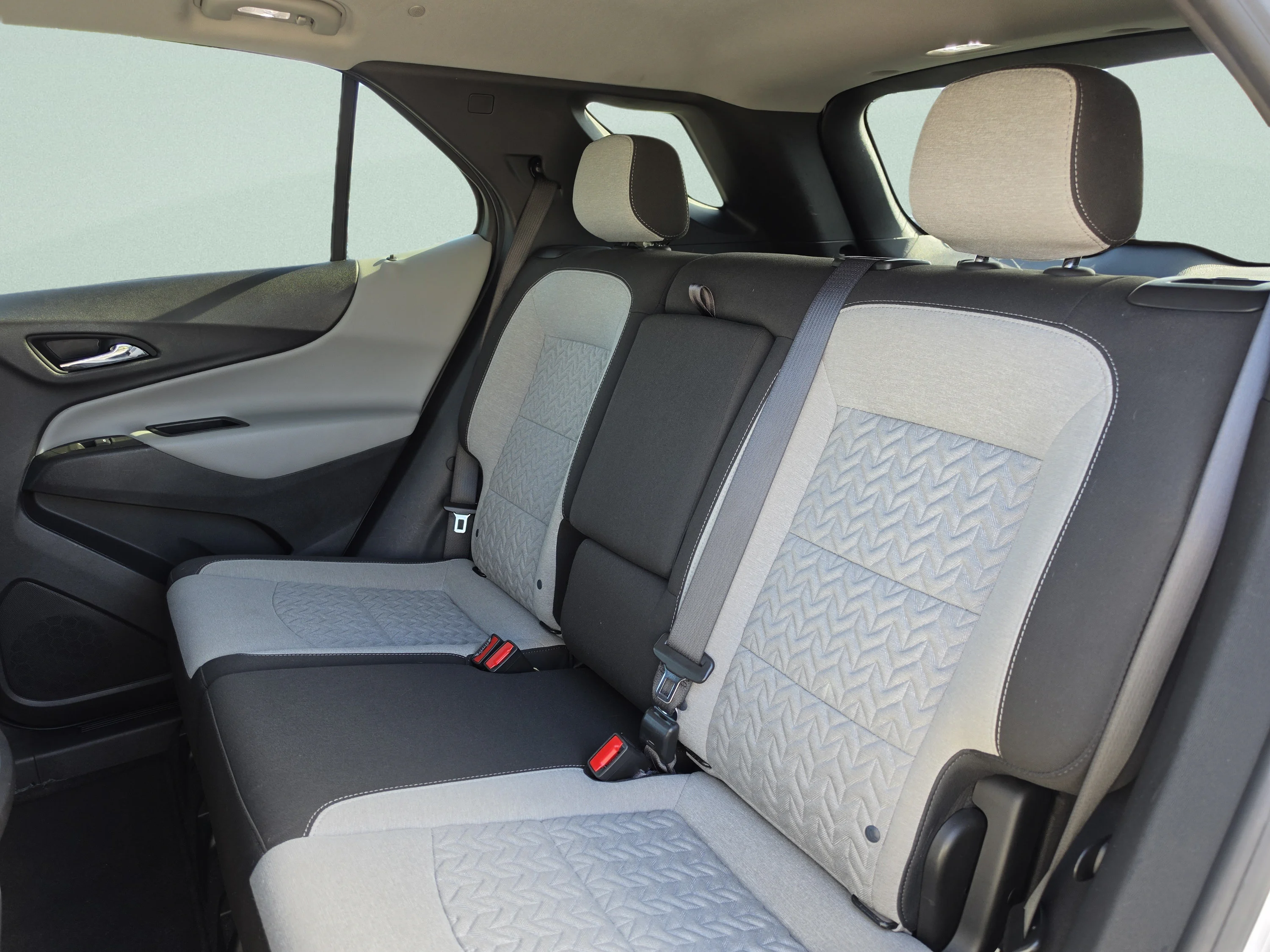 Used 2024 Summit White Chevrolet LT image 23