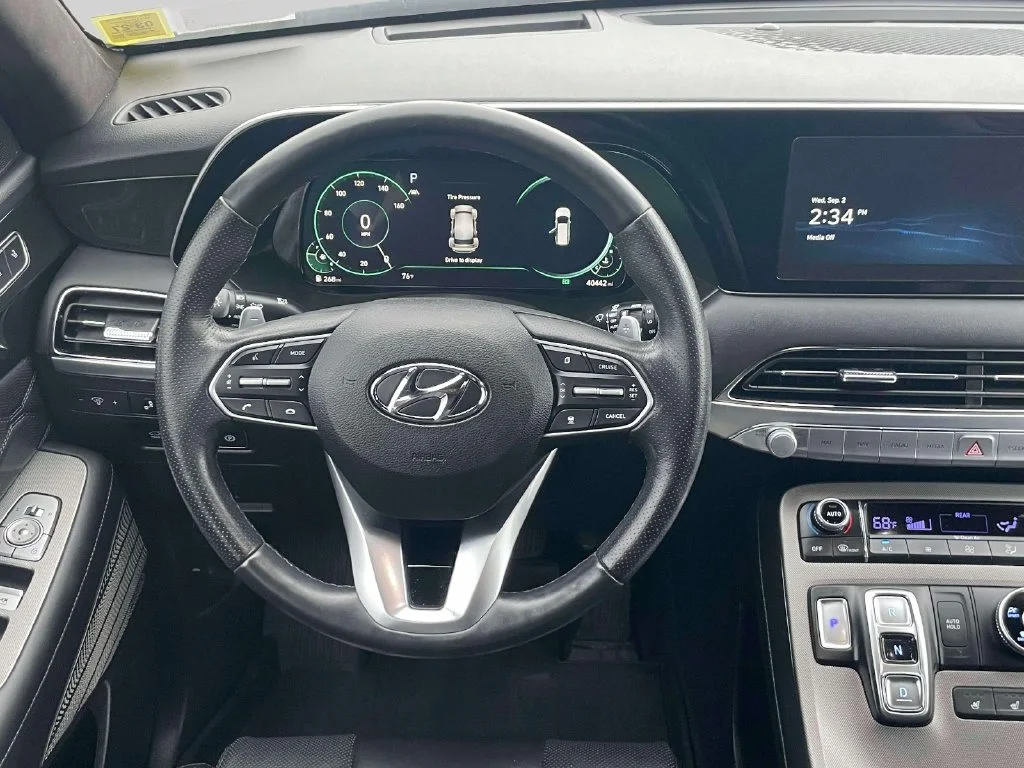 Certified Used 2022 White Hyundai Calligraphy image 15
