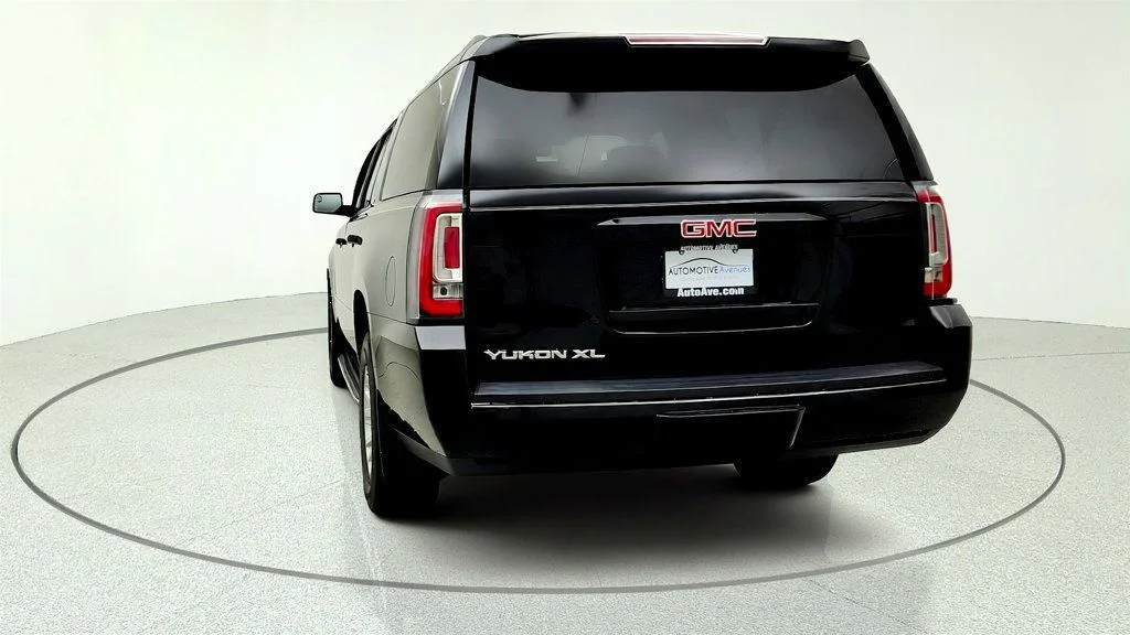 Used 2015 Onyx Black GMC 2WD 4dr SLE w/ HD Trailering Package image 6
