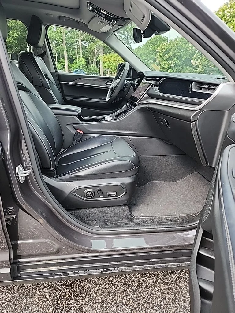 Used 2022 Gray Jeep 4xe image 14