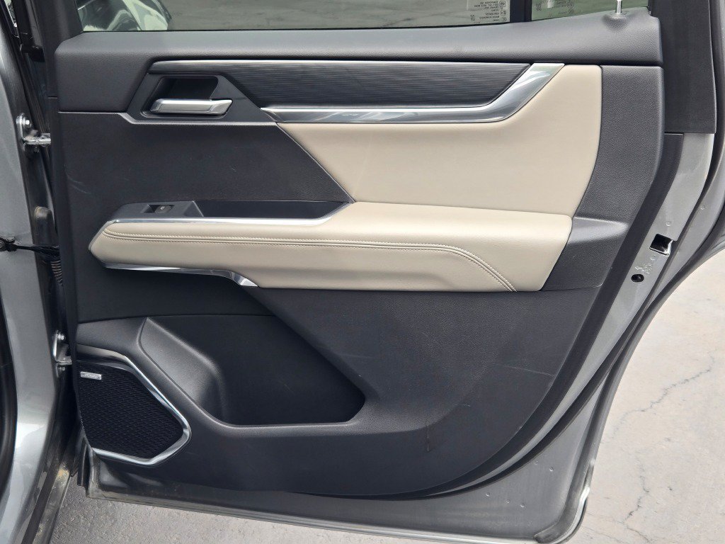 2026 GMC Acadia Elevation - Photo 10