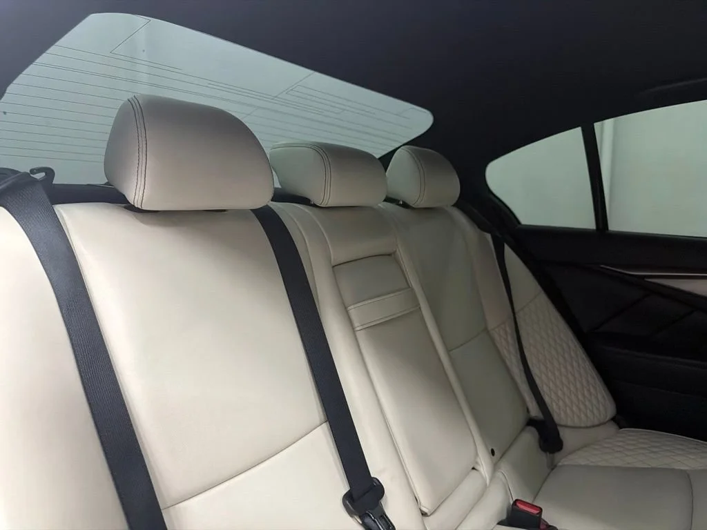 Used 2019 Red INFINITI Red Sport 400 image 28