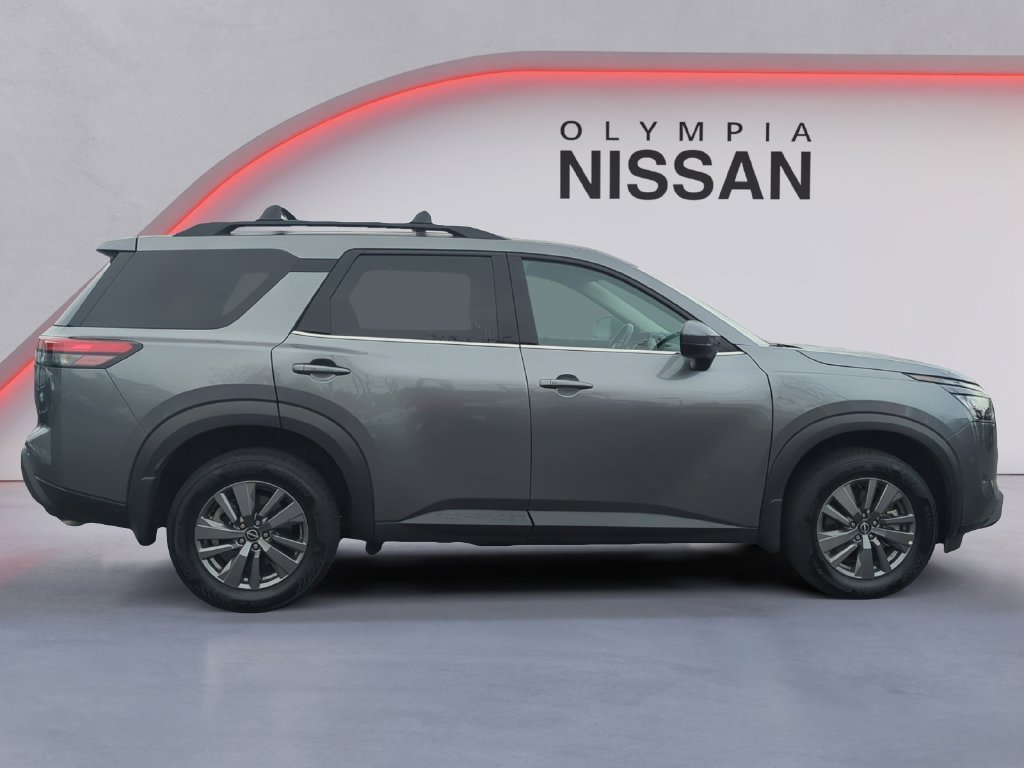 Used 2025 Gray Nissan SV image 7