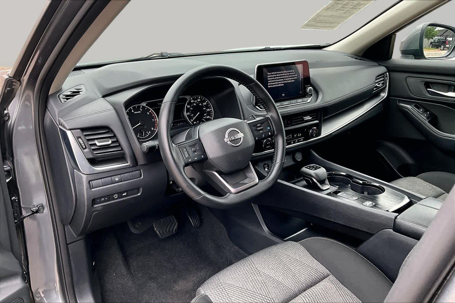 Certified Used 2025 Gun Metallic Nissan SV image 17