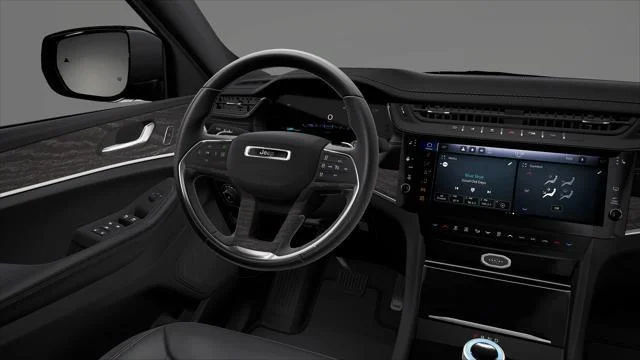 New 2027 High-Gloss Black Paint Jeep Limited image 87