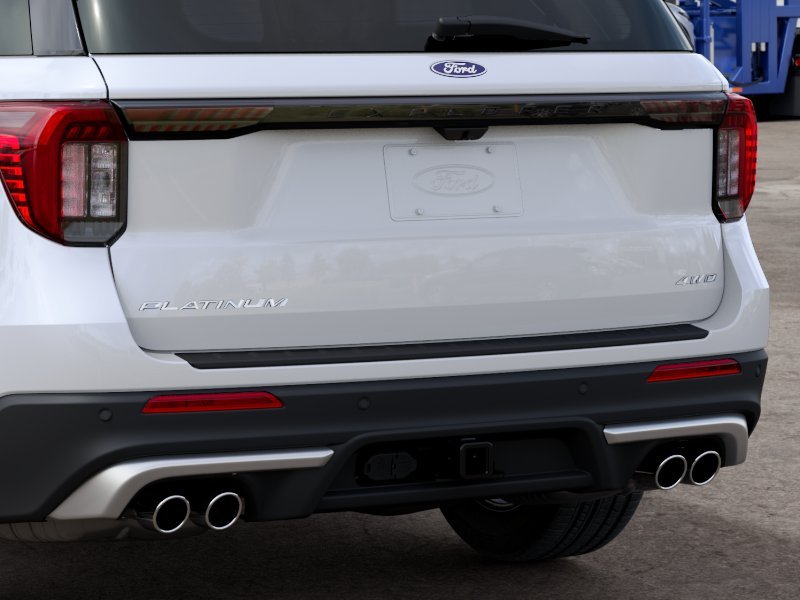 New 2027 Star White Metallic Tri-Coat Ford Platinum image 23