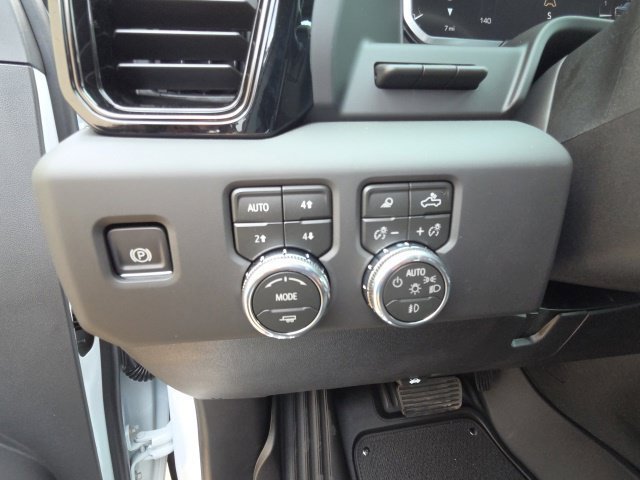 2026 GMC Sierra 2500HD AT4 - Photo 25