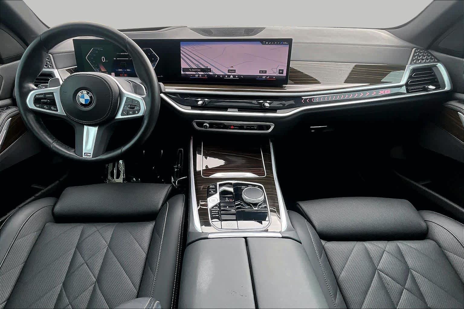 Used 2024 Manhattan Green Metallic BMW sDrive40i image 14