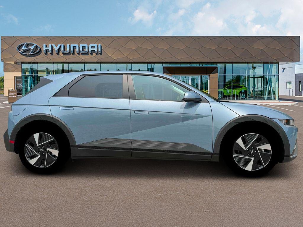 New 2026 Blue Hyundai SE image 9